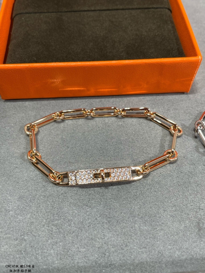 H**me5 bracelets